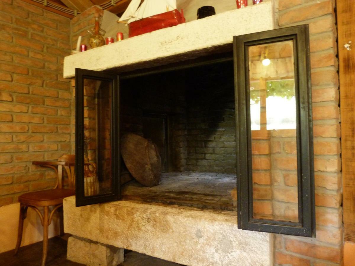 Country House Speedy Komiža Esterno foto